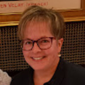 Meet your Posher, Julie